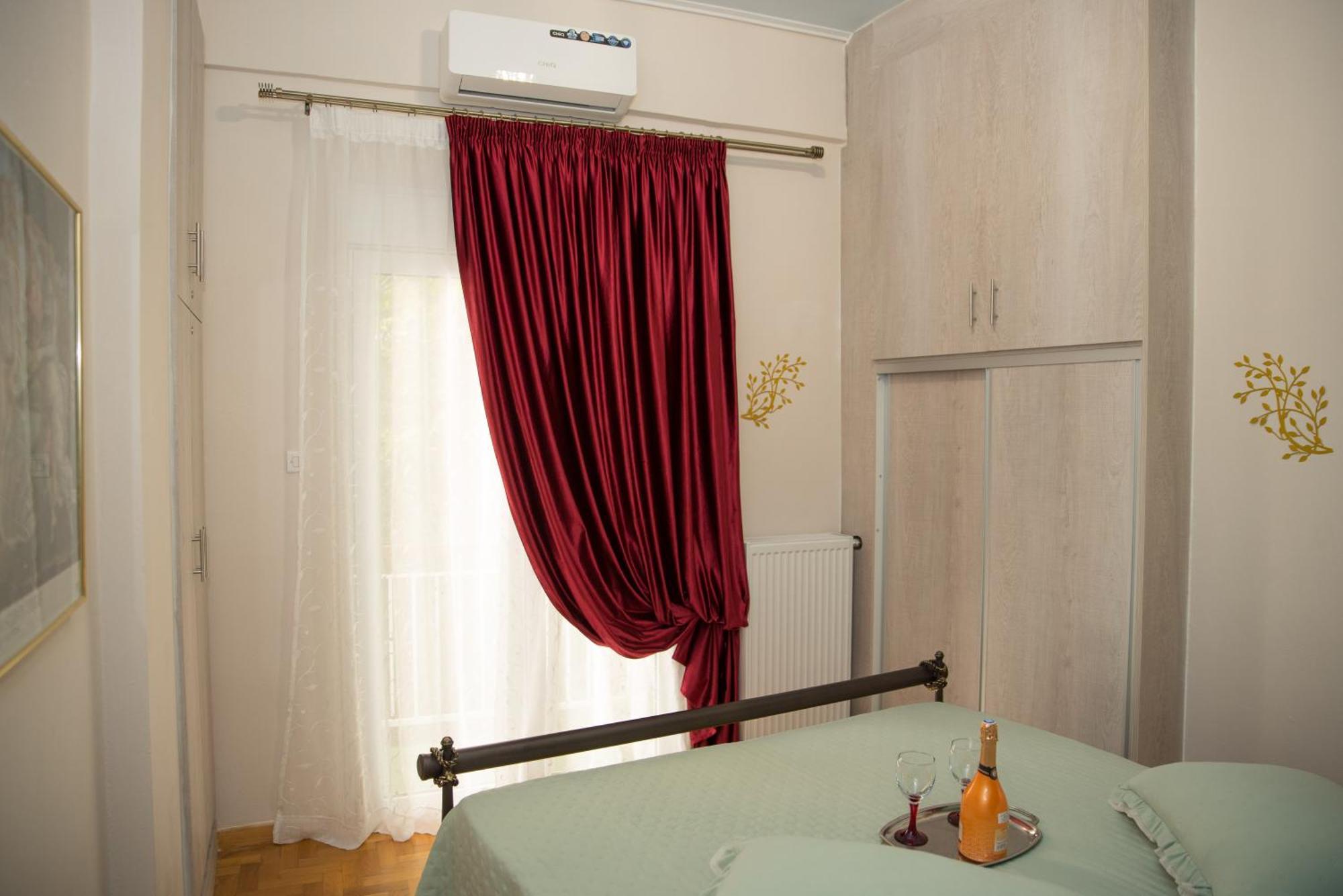 Athens Vegghera Bagian luar foto